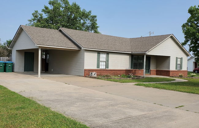 The Riverbend House - Photo 1