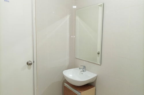 Foto 11 - Minimalist And Comfort Studio Podomoro City Deli Medan Apartment