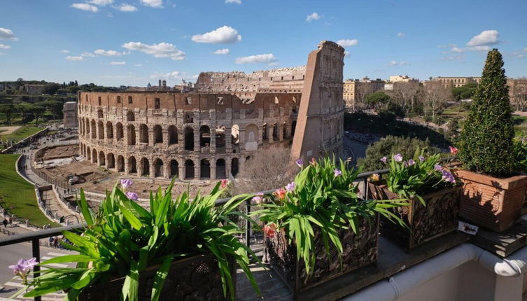 Photo 1 - Colosseum Penthouse - Treasurerome Beyond