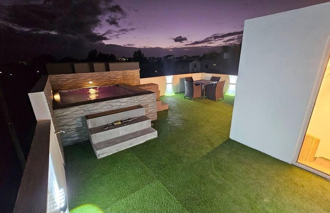 Rooftop Garden Jacuzzi Luxury Villa - Foto 31