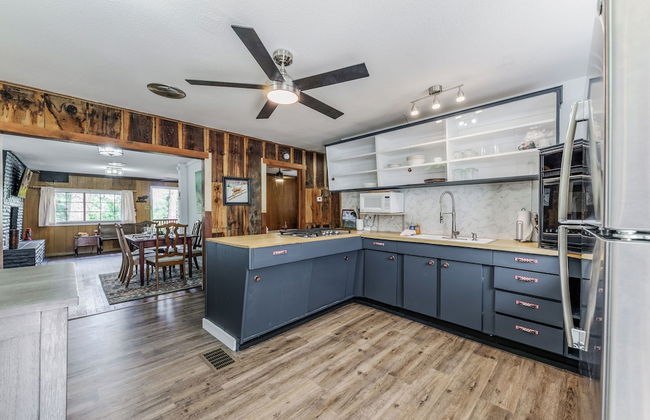 Midtown Lodge - Photo 3