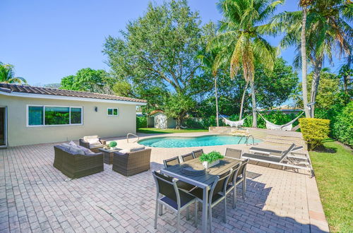 Photo 18 - Amazing House With Pool Coral Gables