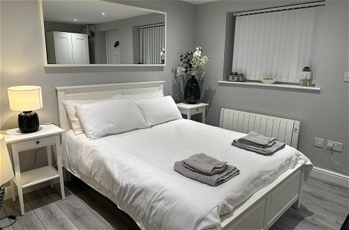 Photo 6 - Beautiful 1-bed Modern Luxury Apartment in Luton