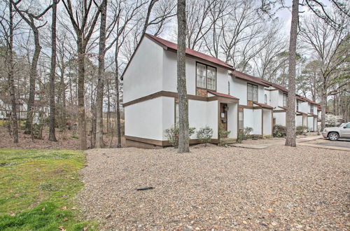 Photo 5 - Hot Springs Townhome w/ Deck + 7 Golf Courses