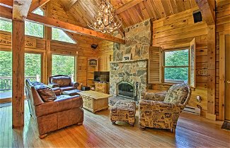 Foto 1 - Deluxe Family Cabin With Game Room and Fire Pit