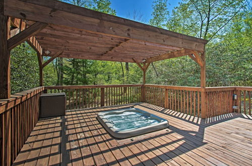 Photo 37 - Deluxe Family Cabin With Game Room and Fire Pit