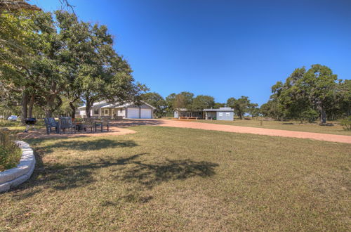 Photo 20 - Grey Haus Casita-peaceful Hill Country Views