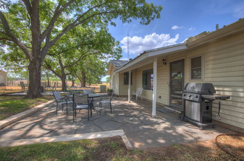 Photo 38 - Spacious Home - Fire Pit, BBQ and Outdoor Seating