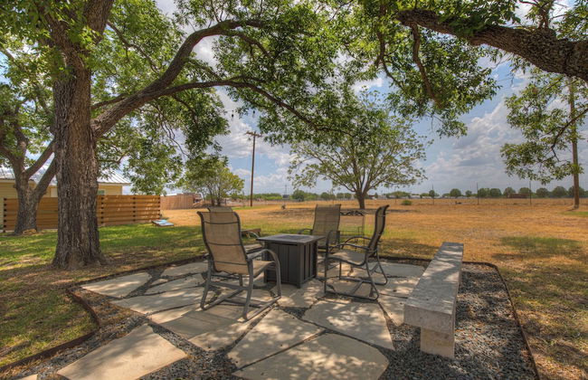 Spacious Home - Fire Pit, BBQ and Outdoor Seating! - Foto 35
