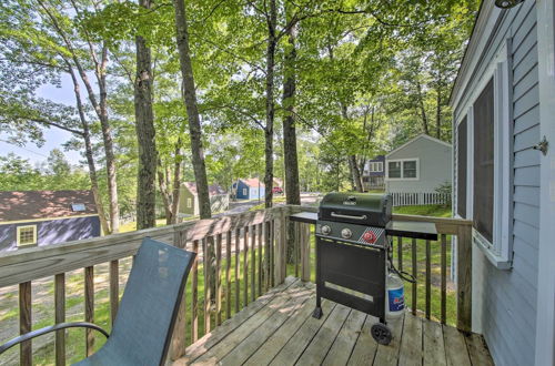 Photo 13 - Lush Edgecomb Studio Cottage w/ Fire Table