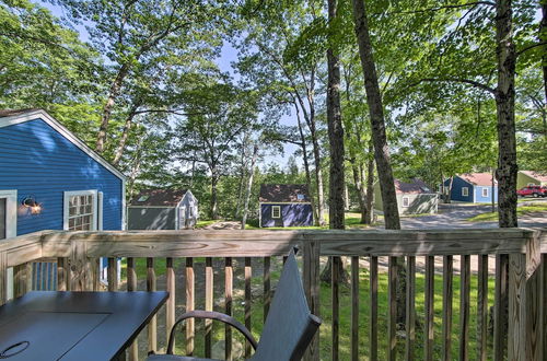 Photo 21 - Lush Edgecomb Studio Cottage w/ Fire Table