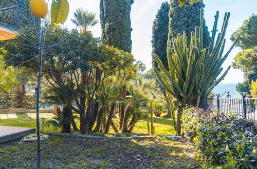 Photo 17 - Lemon Apartment With Garden and Sea View by Wonderful Italy