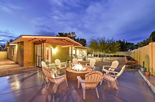 Foto 1 - Lovely Phoenix Home w/ Expansive Patio & Fire Pit