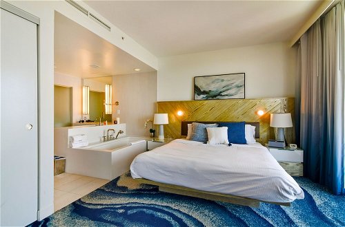 Photo 4 - OneLuxStay at W Residences