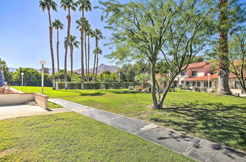 Photo 10 - Chic Townhome < 6 Miles to Dtwn Palm Springs