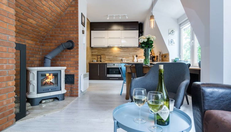 Photo 1 - Cozy Apartment With a Fireplace