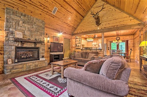 Foto 11 - Spacious Family Home w/ Fire Pit on Norfork Lake