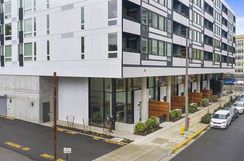 Photo 15 - Urban Loft in Redmond Core