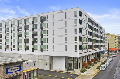 Photo 14 - Urban Loft in Redmond Core