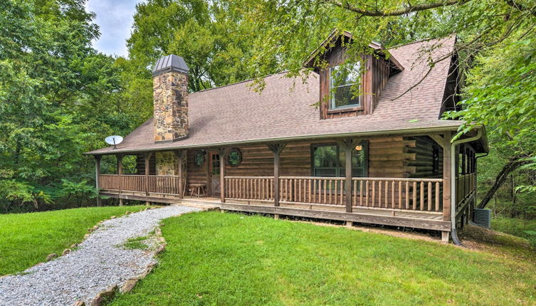 Photo 1 - Secluded Northwest Arkansas Cabin: Fire Pit & Deck