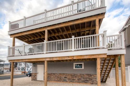 Photo 11 - Recently Renovated LBI Apt w/ Deck on Beach Block