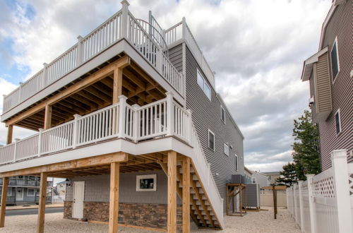 Photo 5 - Recently Renovated LBI Apt w/ Deck on Beach Block