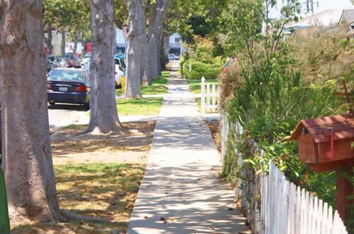 Photo 10 - Charming Culver City Cottage w/ Shared Pool+garden