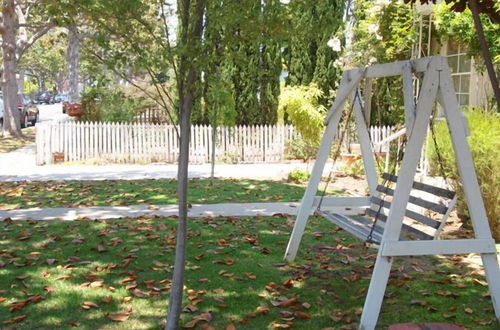 Photo 14 - Charming Culver City Cottage w/ Shared Pool+garden