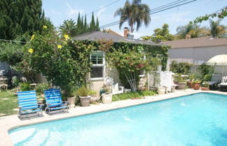 Foto 2 - Charming Culver City Cottage w/ Shared Pool+garden