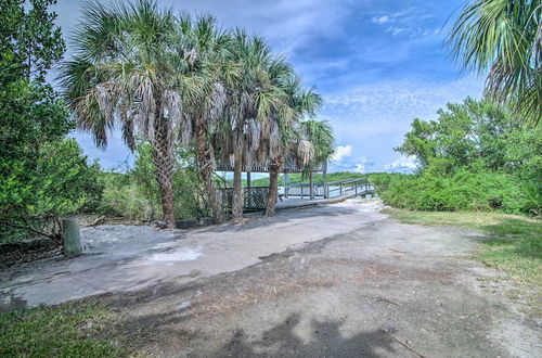 Photo 24 - Beachfront Cedar Key Retreat w/ Pool Access