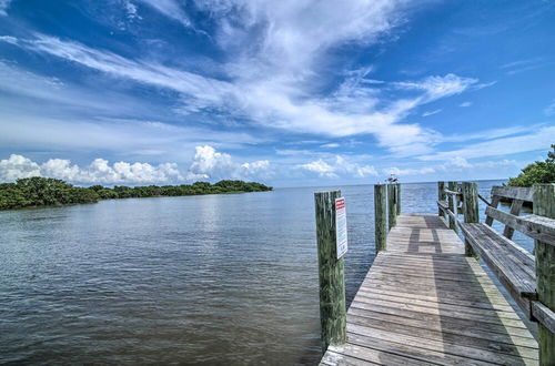 Foto 12 - Beachfront Cedar Key Retreat w/ Pool Access