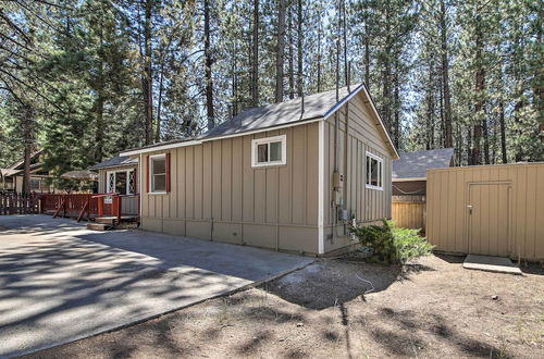 Photo 6 - Pet-friendly Cabin - 5 Minutes to Big Bear Lake