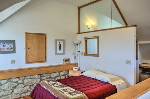 Photo 26 - Converted Historic Schoolhouse w/ Hot Tub & Views