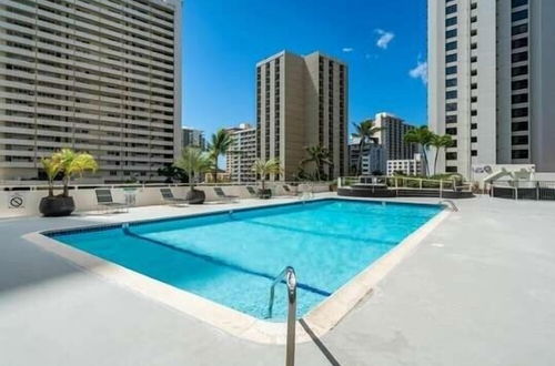 Foto 21 - Sleek & Modern 32nd Floor Condo at the Waikiki Banyan - Free parking! by Koko Resort Vacation Rentals