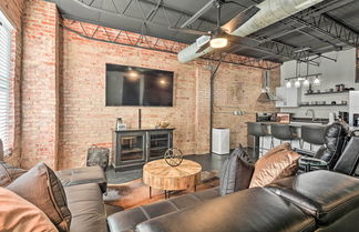 Photo 3 - Sleek, Modern Loft in Downtown Springfield