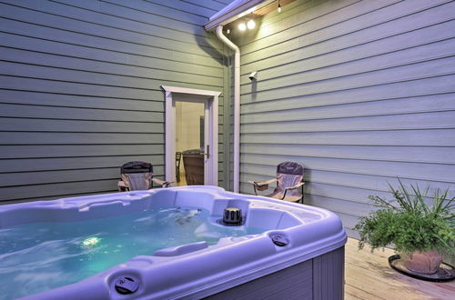 Photo 12 - Johnson City Home w/ Hot Tub - Close to Wineries