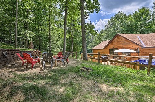 Foto 12 - Butler Cabin on 19 Acres w/ Hot Tub & Fire Pit