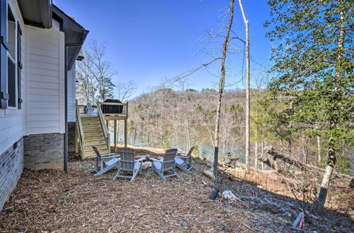 Photo 5 - Lake Keowee Getaway: Boat Dock, Deck, Grill