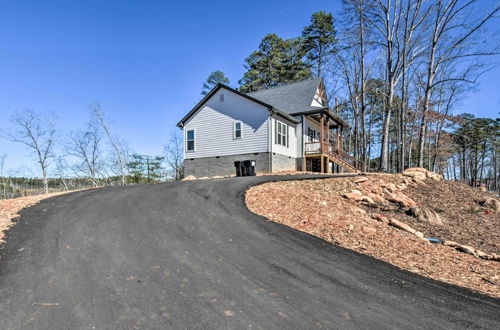 Photo 35 - Lake Keowee Getaway: Boat Dock, Deck, Grill