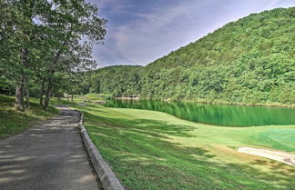 Photo 3 - Triple Suite Resort Condo on 13th Tee