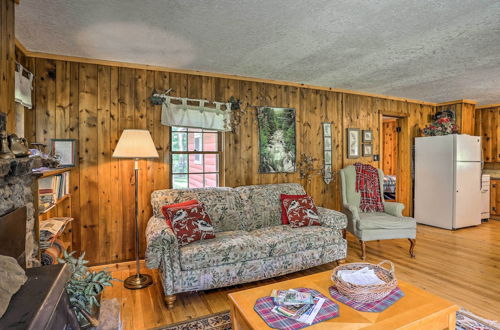 Photo 3 - Historic Keystone Cabin Near Mount Rushmore