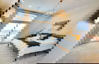 Foto 2 - Waterfront Watertown Condo w/ Patio & Pool Access