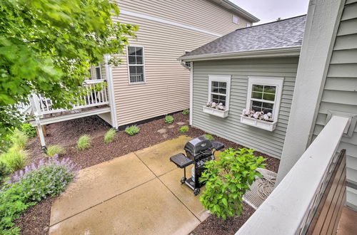 Photo 25 - Benton Harbor Townhome w/ Golf Course View