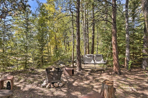 Foto 41 - Spacious Nathrop Home w/ Fire Pit & On-site Creek