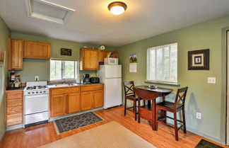 Photo 3 - Seward Studio w/ Deck, Outdoor Dining & Mtn Views