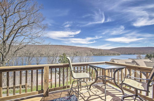 Foto 10 - Deep Creek Lake Townhome W/deck & Water Views