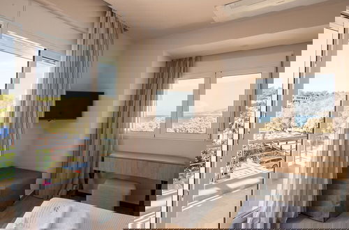 Photo 32 - Almiriki Chios Rooms & Apartments