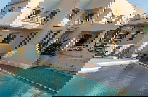 Photo 1 - Almiriki Chios Rooms & Apartments