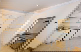 Photo 3 - Almiriki Chios Rooms & Apartments