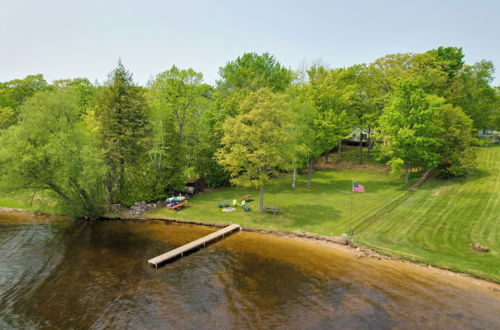 Photo 30 - Cozy Carp Lake Cottage W/dock, 4 Kayaks & Fire Pit